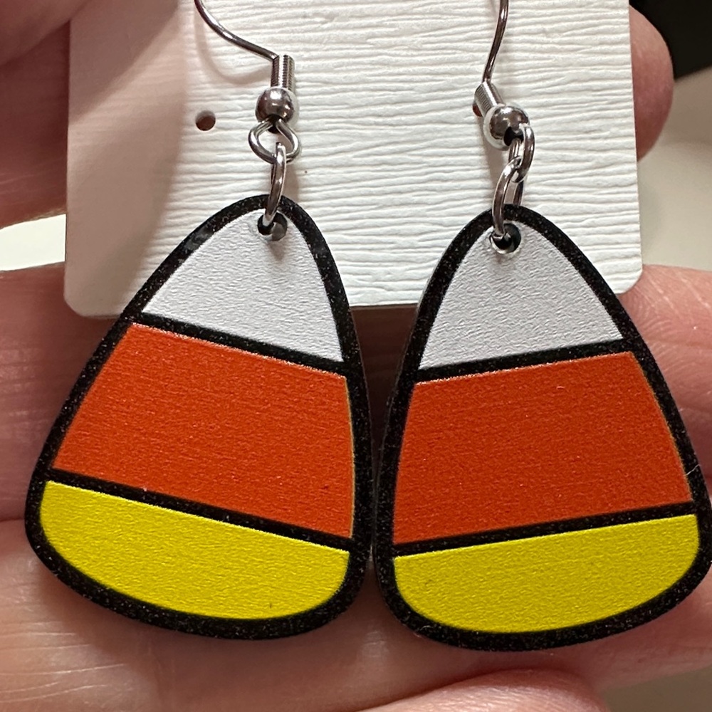 🎃🎃 Candy Corn Earrings